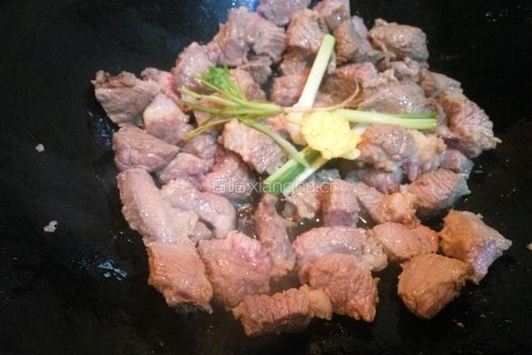 土豆烧牛腩的做法图解7