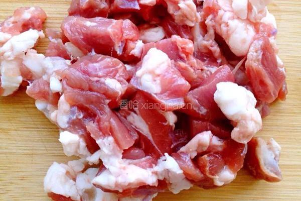 羊肉抓饭的做法图解1