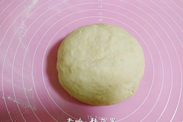 花朵豆沙馅面包的做法图解7