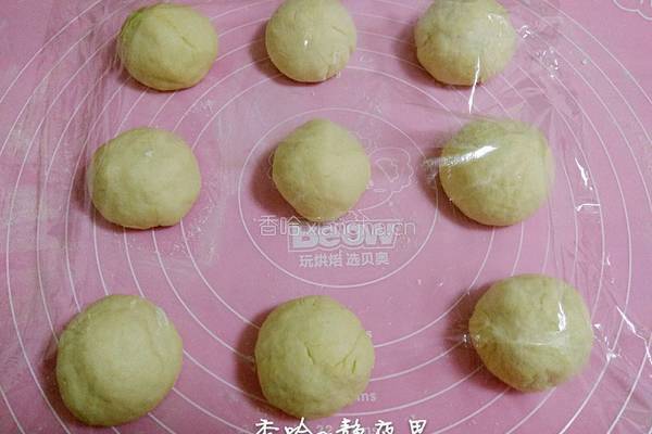 花朵豆沙馅面包的做法图解8