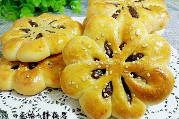 花朵豆沙馅面包的做法图解25