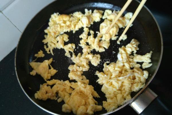 五彩炒饭的做法图解6