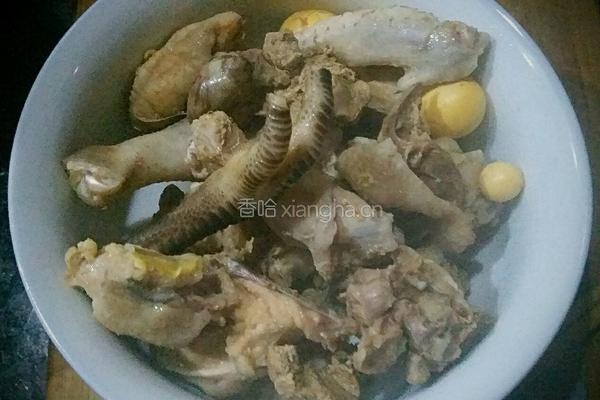 扁尖草鸡汤的做法图解3