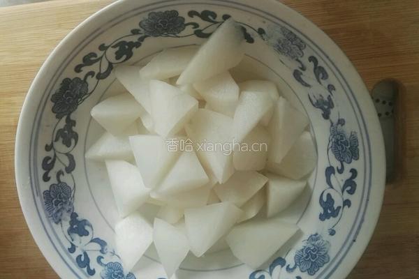 红烧香茹白萝卜的做法图解3