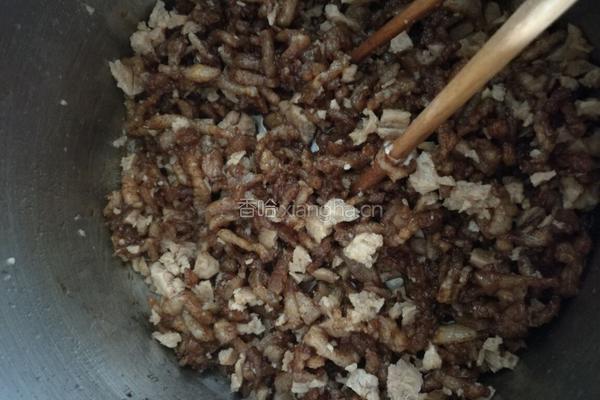 双色酱肉包子的做法图解6