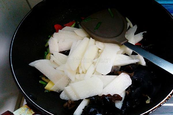 腊肠炒山药的做法图解5