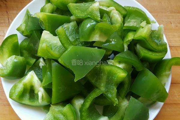 杏鲍菇炒彩椒的做法图解2