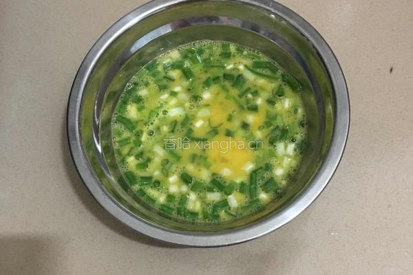 小葱煎蛋的做法图解3