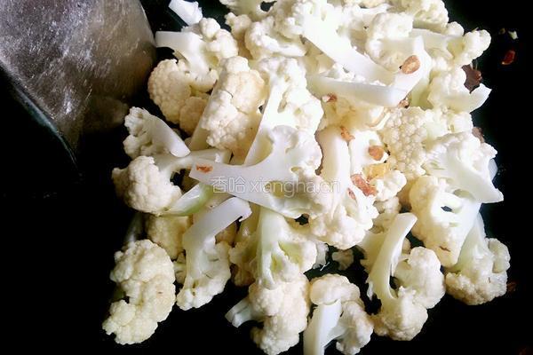 清炒花菜的做法图解4