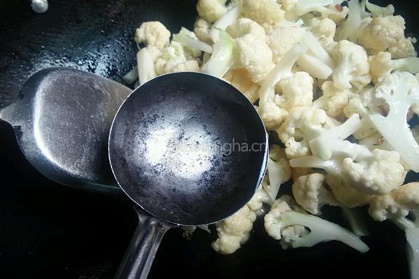 清炒花菜的做法图解5