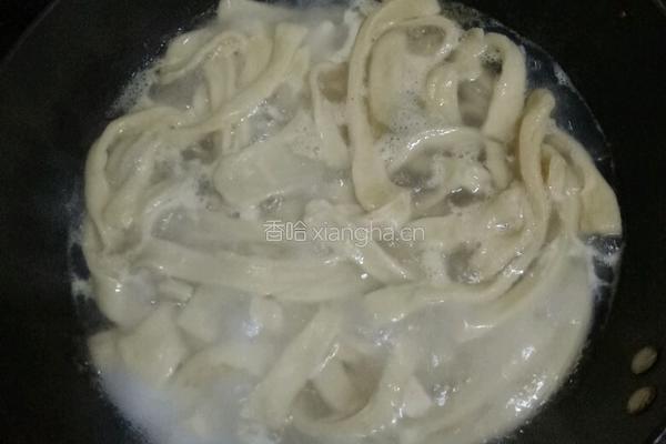 西红柿鸡蛋手擀面的做法图解11