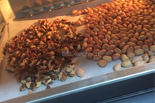 核桃花生黑芝麻糖的做法图解6