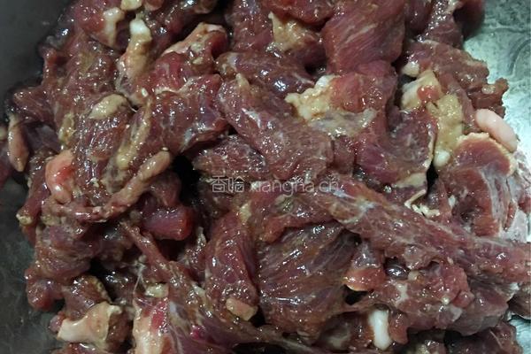 【尖椒炒牛肉】的做法图解4