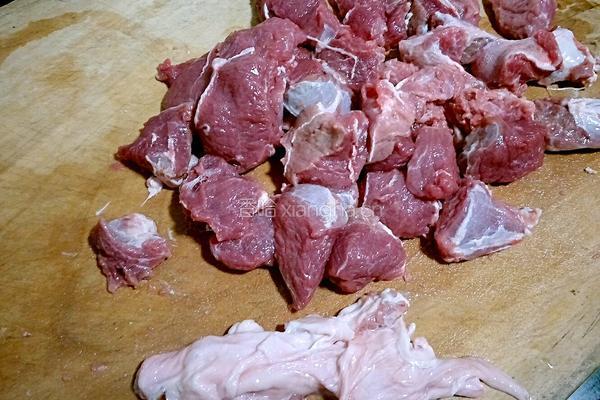 清炖内蒙羊肉汤的做法图解2