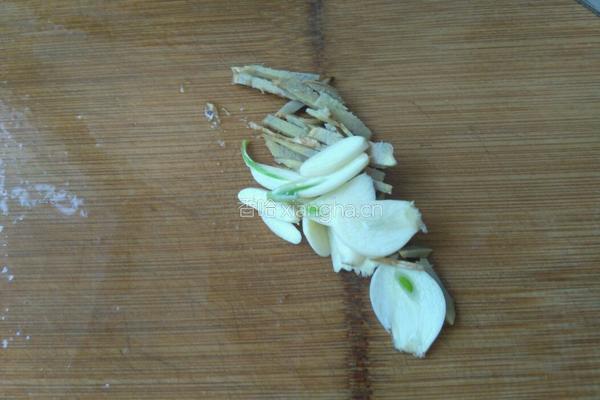 青椒炒鱼干的做法图解5