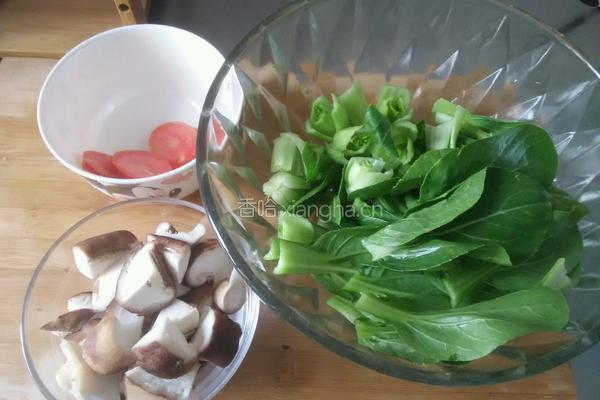 香菇炒青菜的做法图解2
