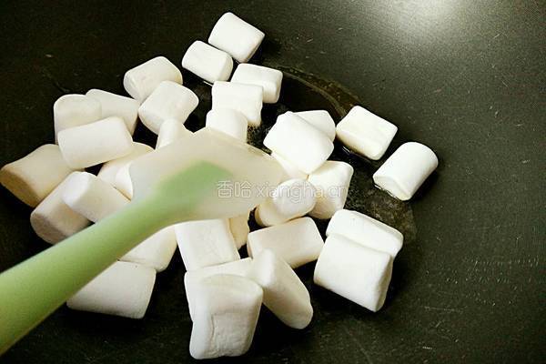 提子牛轧糖的做法图解3