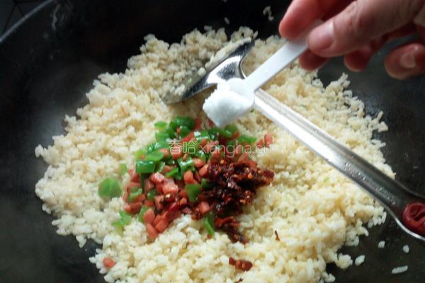 黄金炒饭的做法图解8