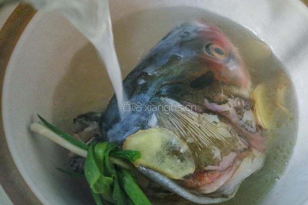 鱼头炖豆腐的做法图解5