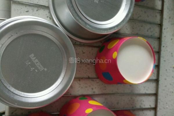 4寸戚风蛋糕的做法图解12