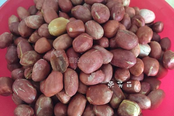 糖霜花生的做法图解3