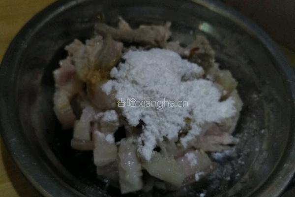 白菜蒸五花肉的做法图解5