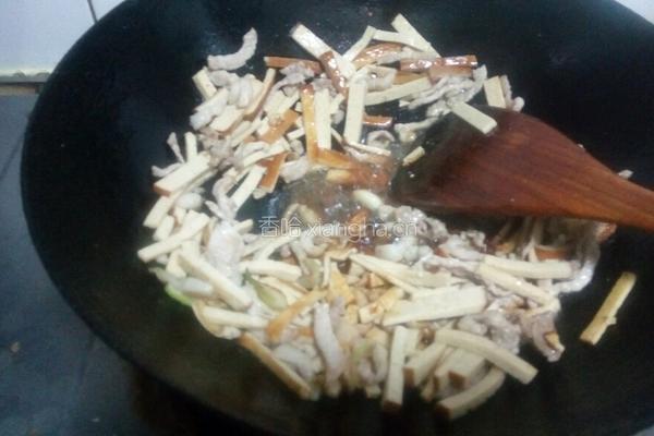 肉丝熏干芹菜的做法图解8
