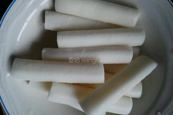牛排丁炒彩椒年糕的做法图解3