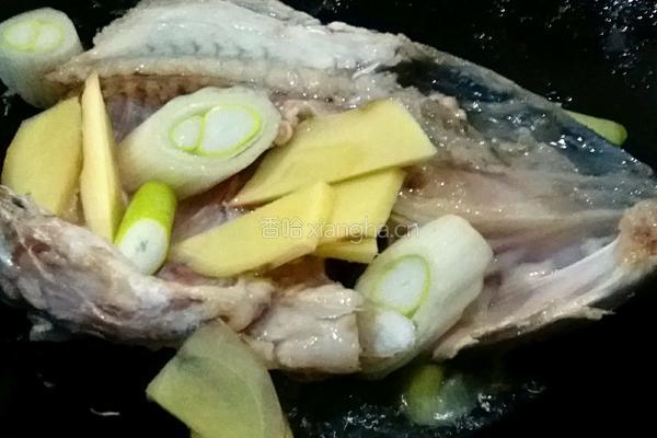 鱼头火锅汤底的做法图解6
