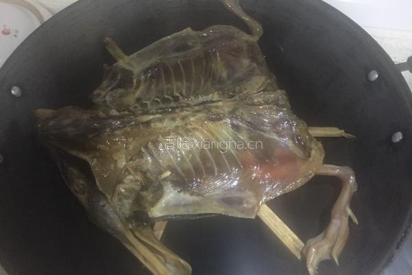 腊鸭煮法的做法图解3