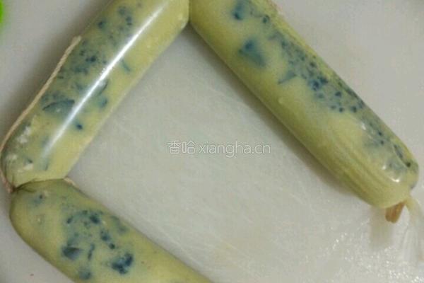 皮蛋肠的做法图解9