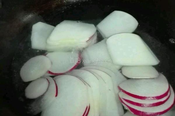 酱汁素萝卜的做法图解3