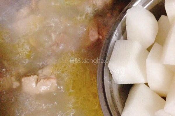 排骨萝卜汤的做法图解9