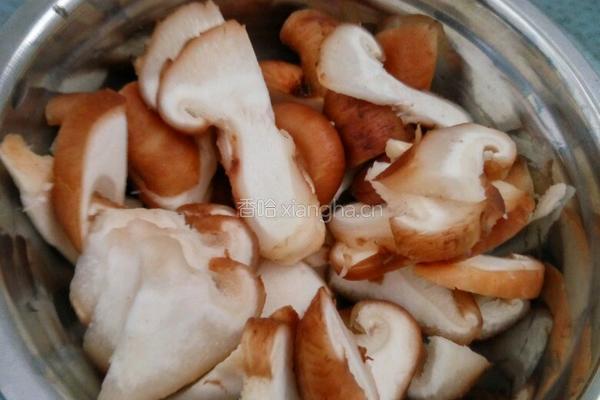 香滑蘑菇日本豆腐的做法图解2