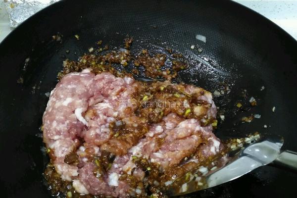 猪肉茴香饺子的做法图解4