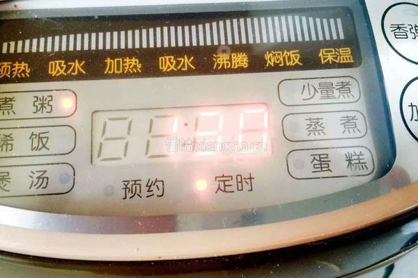 小米粥的做法图解2