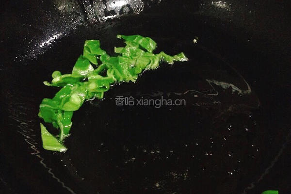 黑椒炒杏鲍菇的做法图解3