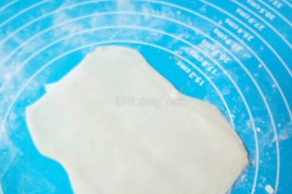饺子皮香蕉派的做法图解5