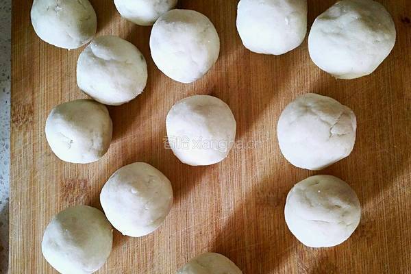 红薯豆沙饼的做法图解3