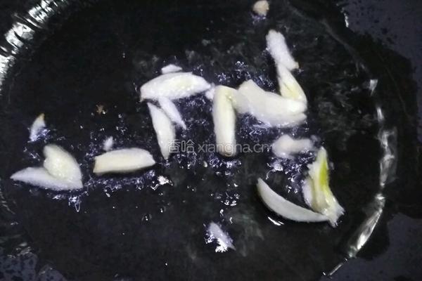 鱼腐炒青瓜的做法图解2
