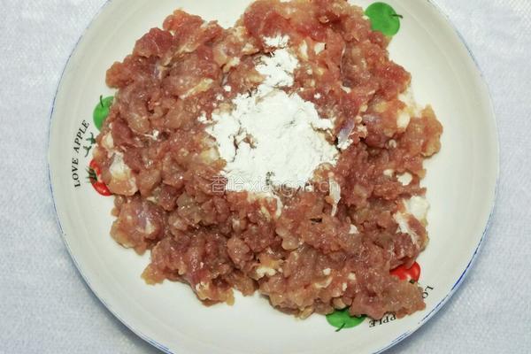 玉米馅饺子的做法图解3