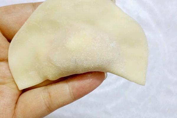 玉米馅饺子的做法图解8