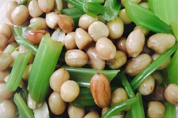芹菜拌花生米的做法图解6