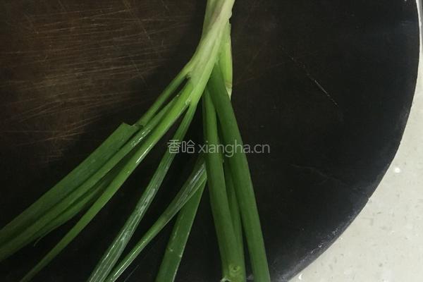 南瓜炒沙虫的做法图解3