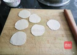 韭菜鸡蛋饺子的做法图解5