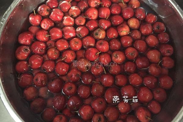 山楂罐头的做法图解1