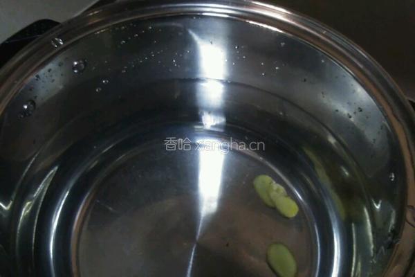 鲫鱼羊排汤的做法图解2