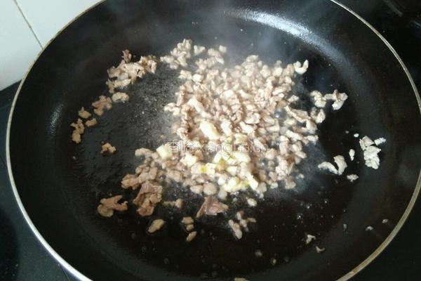 肉末芹菜的做法图解5