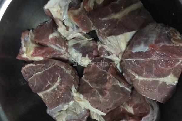 卤牛肉的做法图解2