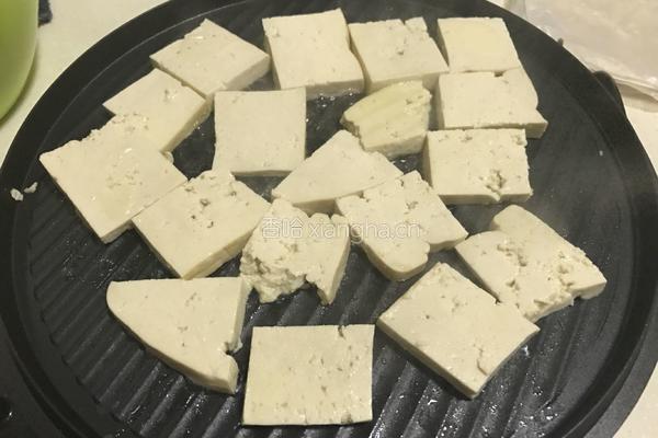 香煎豆腐的做法图解2